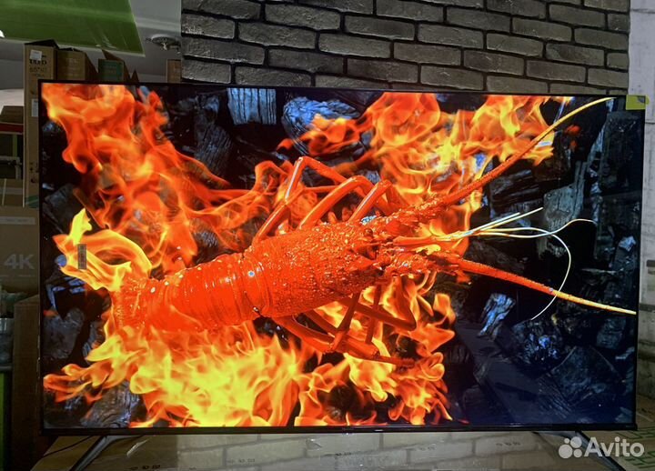 Огромный безрамочный телевизор 163 см(есть всё)