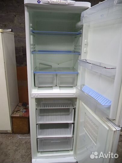 Холодильник бу indesit