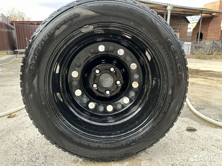 Nokian Tyres Hakkapeliitta R2 205/55 R16