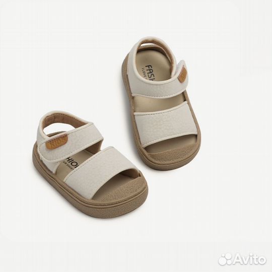 Сандалии для девочки