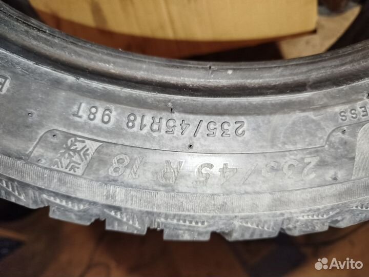 Michelin CrossClimate 235/45 R18