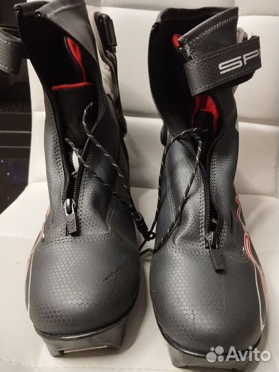 Лыжные ботинки spine