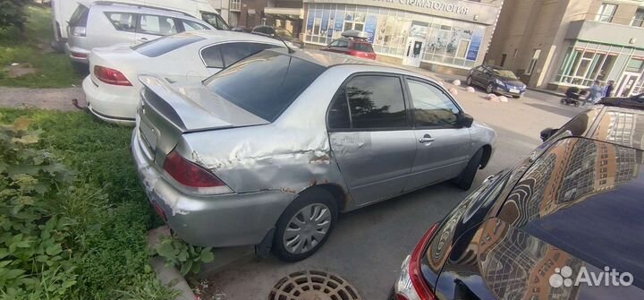 Mitsubishi Lancer 1.6 МТ, 2004, 230 000 км