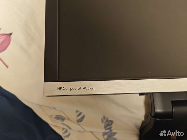 Монитор HP Compaq LA1905wg