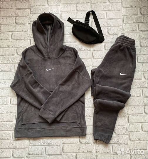 Спортивный костюм Nike теплый