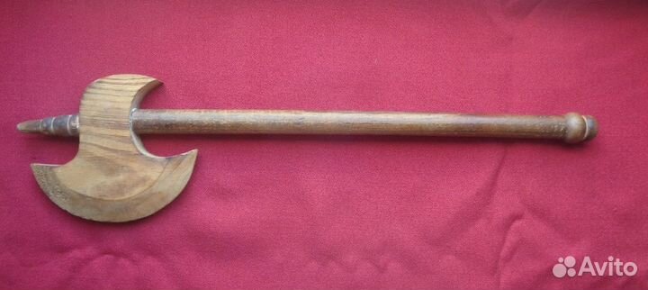 Винтажный деревянный топорик