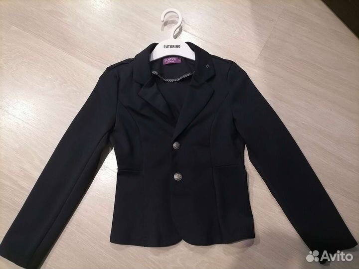 Школьная форма синий пиджак на девочку 122 новый