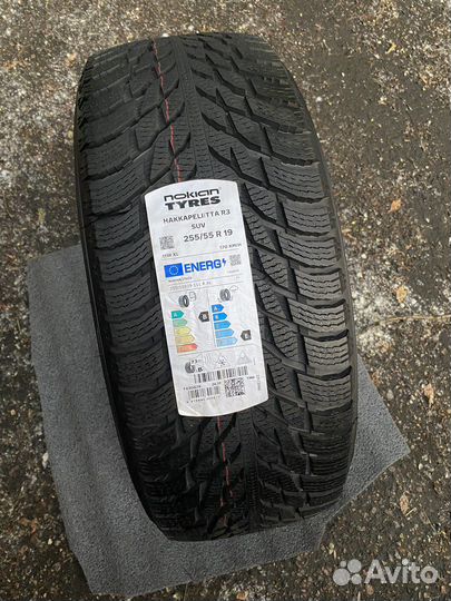 Nokian Tyres Hakkapeliitta R3 SUV 255/55 R19 111R