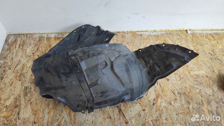 Подкрылок передний левый Mazda Axela BK5P ZY-VE