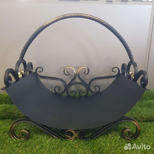 Дровница для камина