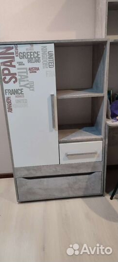 Мебель стенка со столом бу