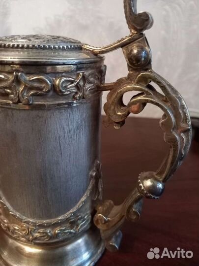 Большая пивная кружка