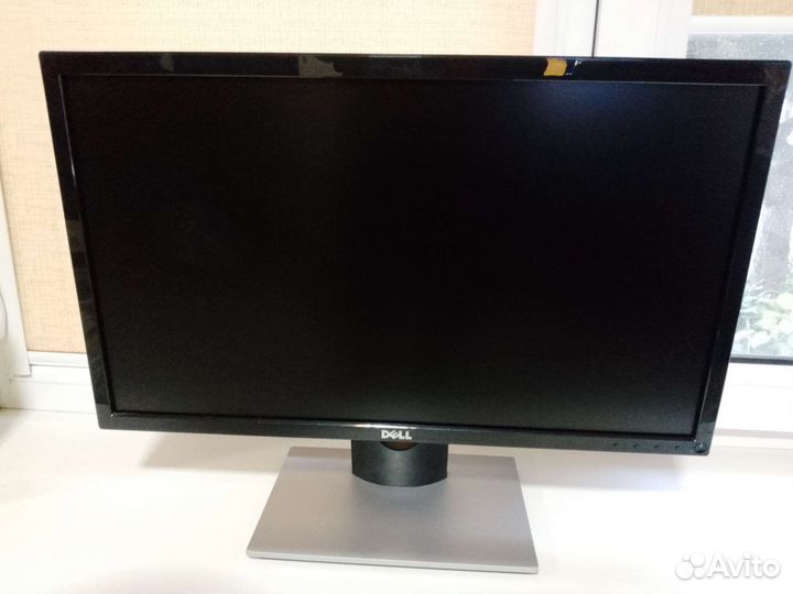 Монитор Dell 24