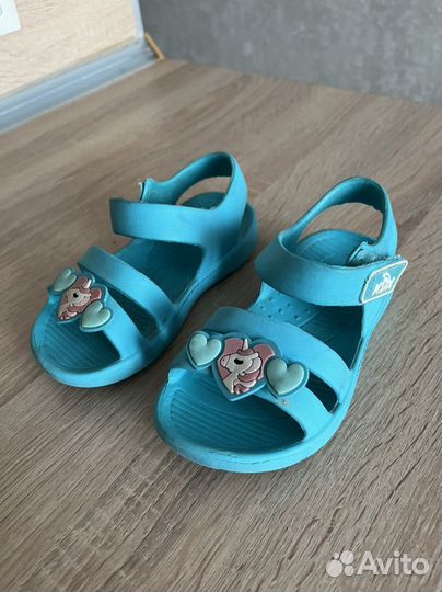 Сандалики детские