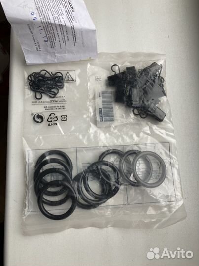 Икеа.Syrlig. Для гардин:кольцо с зажимом и крючком