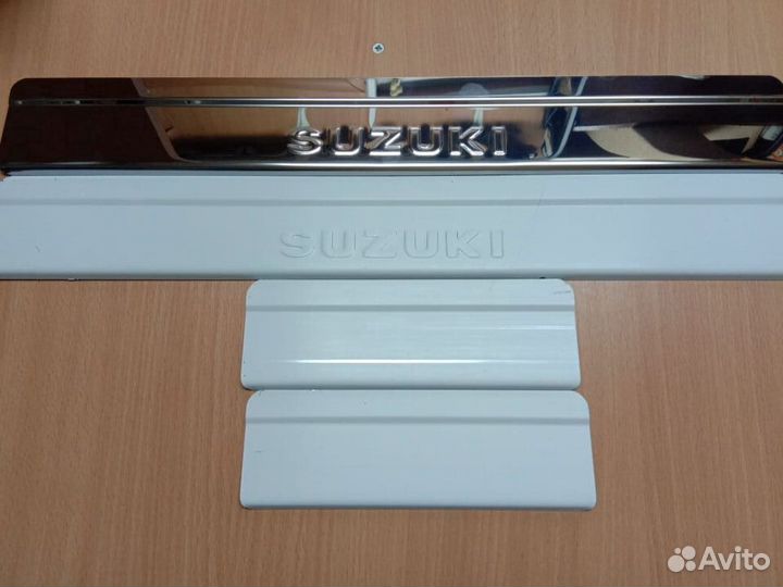 Накладки на пороги Suzuki Vitara (нержавейка)