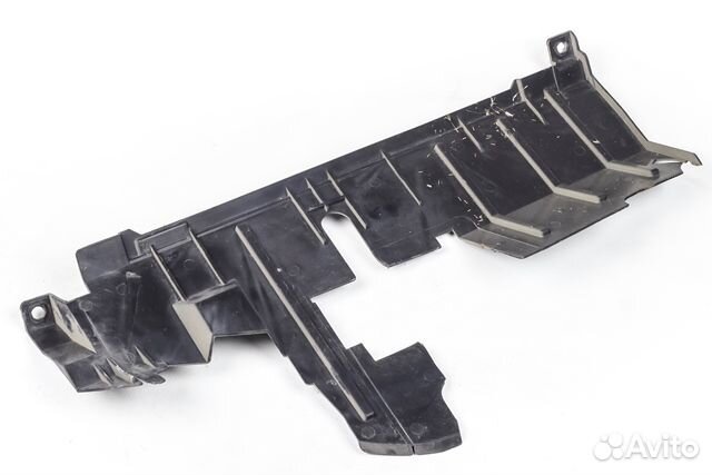 Воздуховод радиатора правый Nissan March