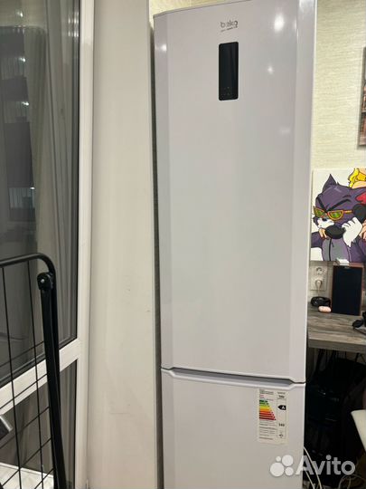 Холодильник на запчасти или ремонт