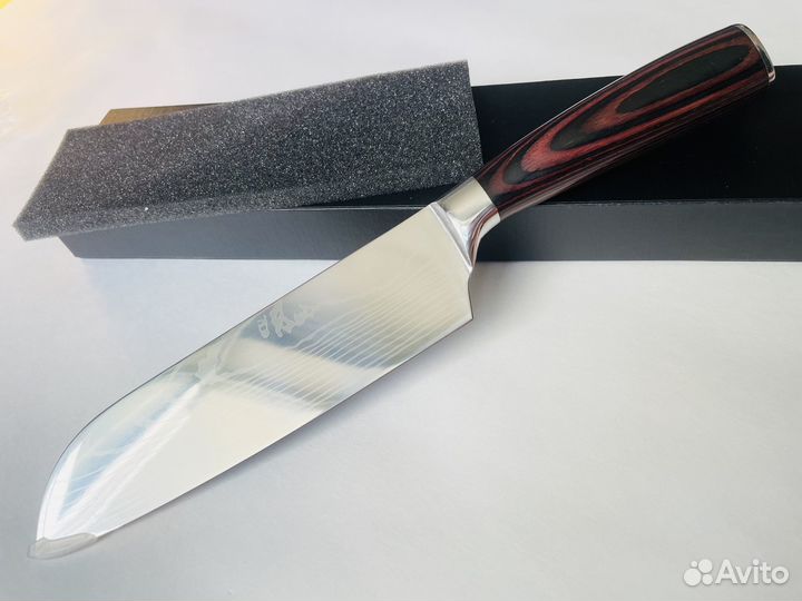 Профессиональный кухонный нож Сантоку