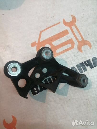 Кронштейн троса кпп Skoda Fabia