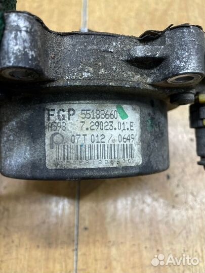 Вакуумный насос Opel Astra H Z19DTH 2007