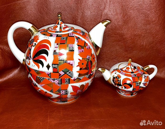 Фарфор лфз живописный Чайники декоративные