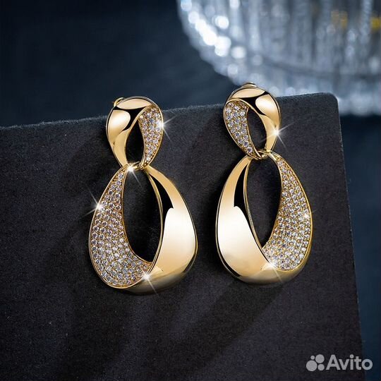 Серьги, броши