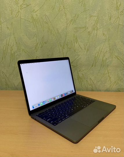 Apple MacBook Pro 13 2017 SpaceGray