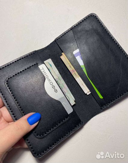 Обложка на паспорт кожаная