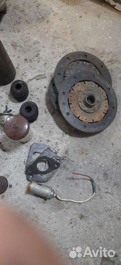 Запчасти на москвич