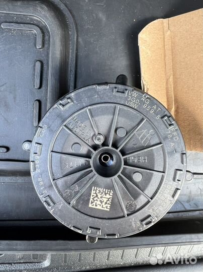 Новый Моторчик зеркала volkswagen tiguan 2019