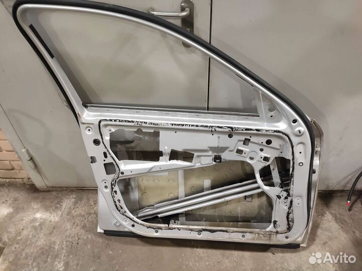 Дверь левая передняя бмв е60