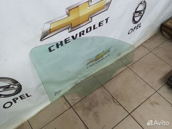 Стекло переднее правое Шевроле Кобальт