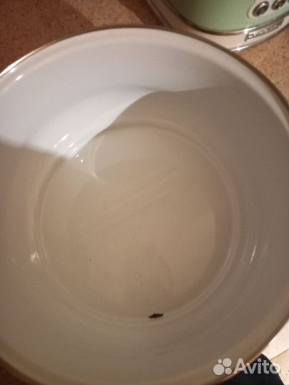 Кастрюля эмалированная