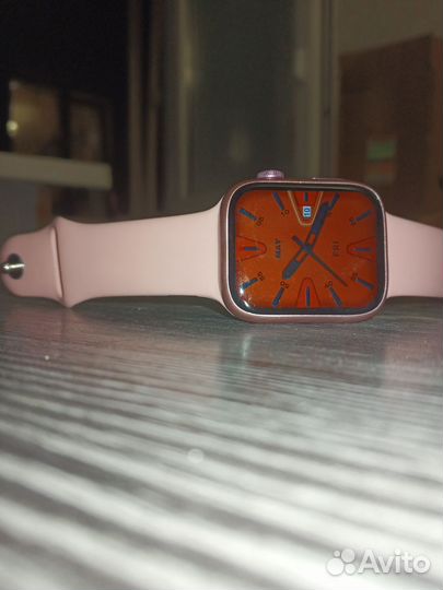 Apple watch series 8