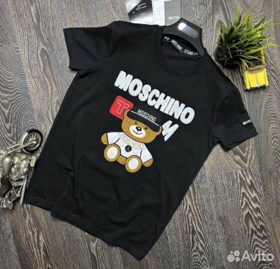 Футболка мужская moschino