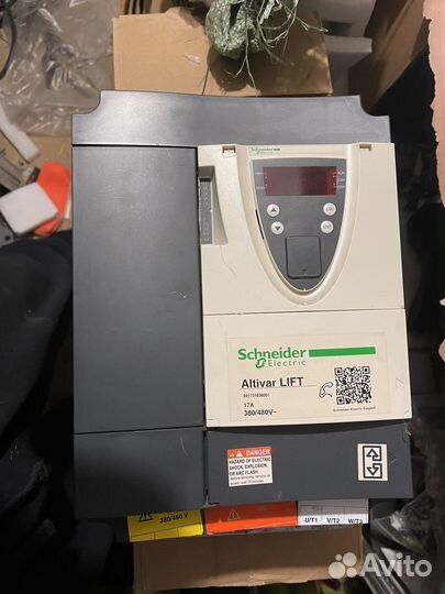 Инвертор для башенного крана ATV71LD17N4