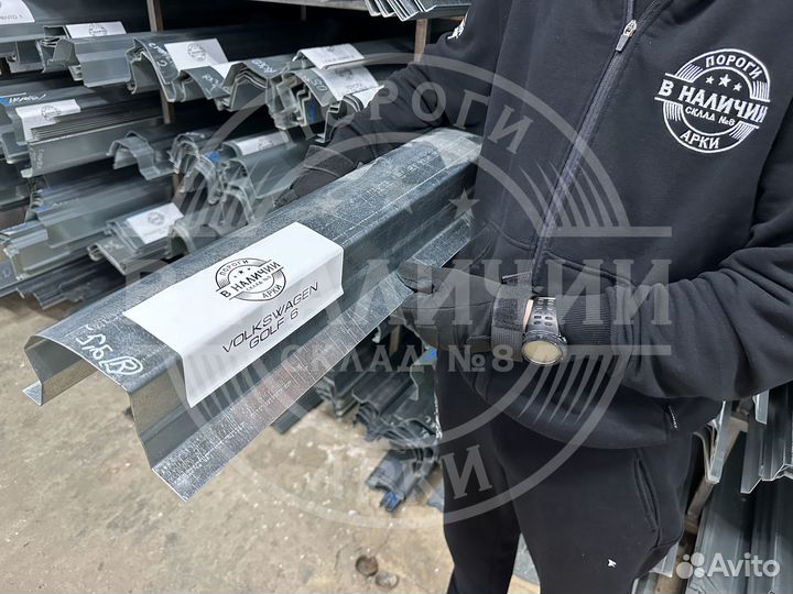 Порог правый VolkswagenGolf 6