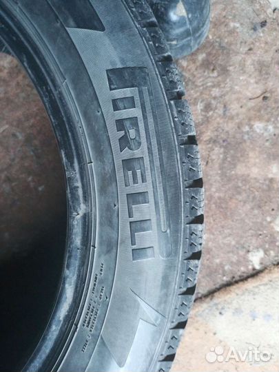 Pirelli Ice Zero 255/55 R17