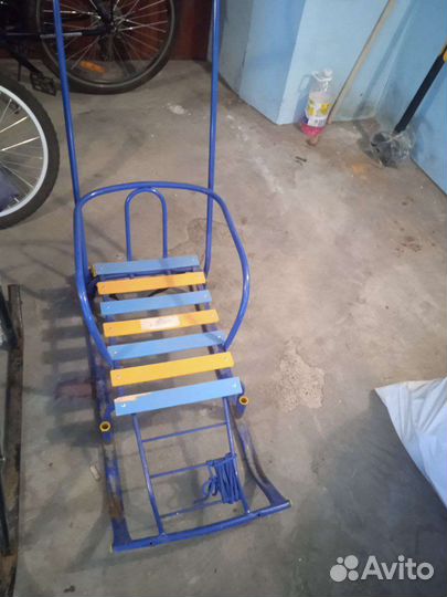 Детские санки на колесах