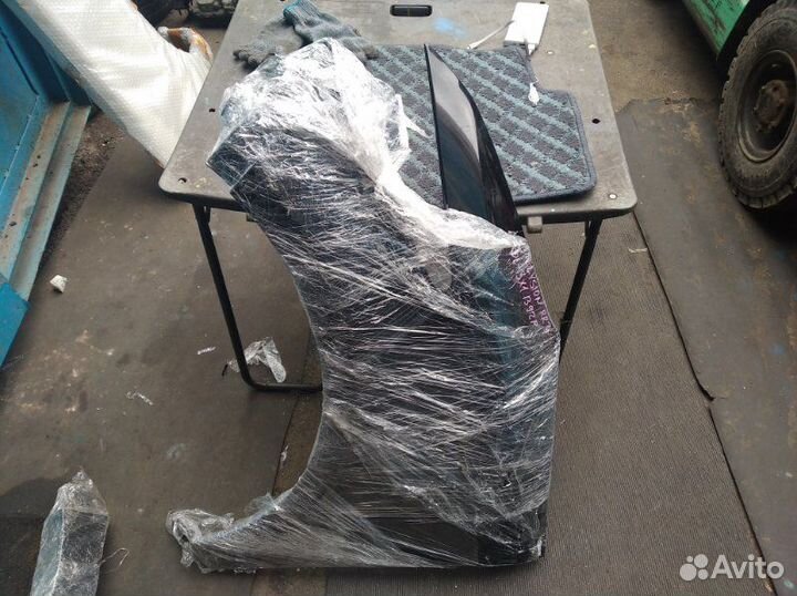 Крыло переднее левое Honda Elysion RR3 J30A