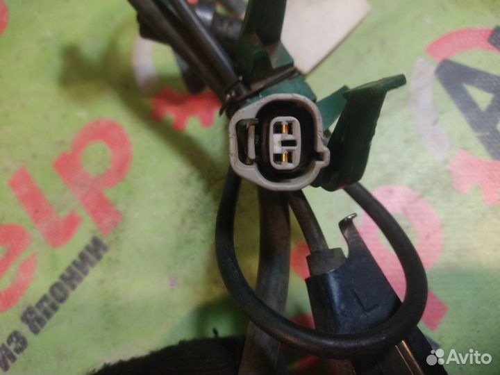 Датчик ABS toyota caldina AT210 передний левый