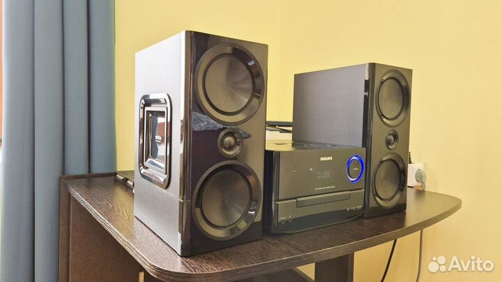 Музыкальный центр Philips бу