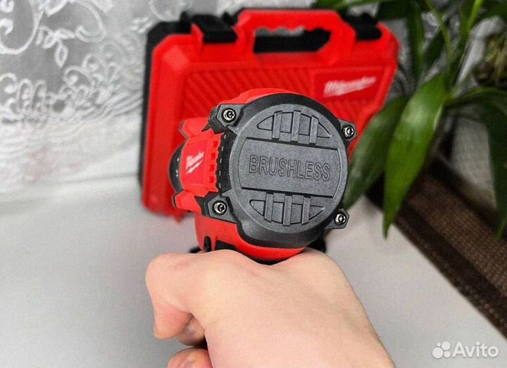 Шуруповерт (Абсолютно новый)