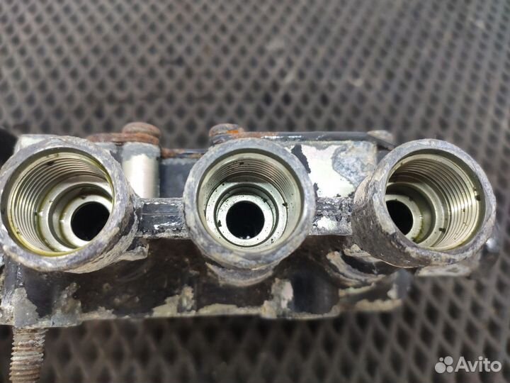 Кран уровня пола главный