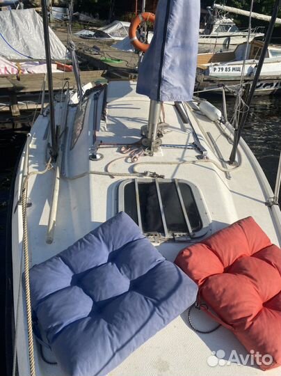 Прогулки на парусной яхте