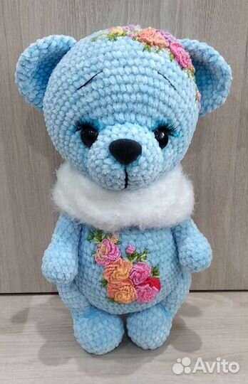Мишка с вышивкой