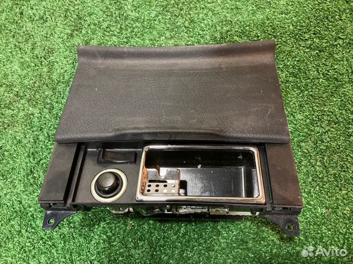 Пепельница передняя Mercedes-Benz S-Class W221