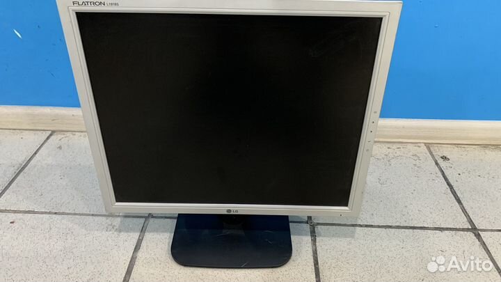 Монитор LG Flatron L1918S