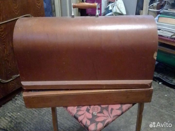 Швейная машина Подольский завод с электроприводом